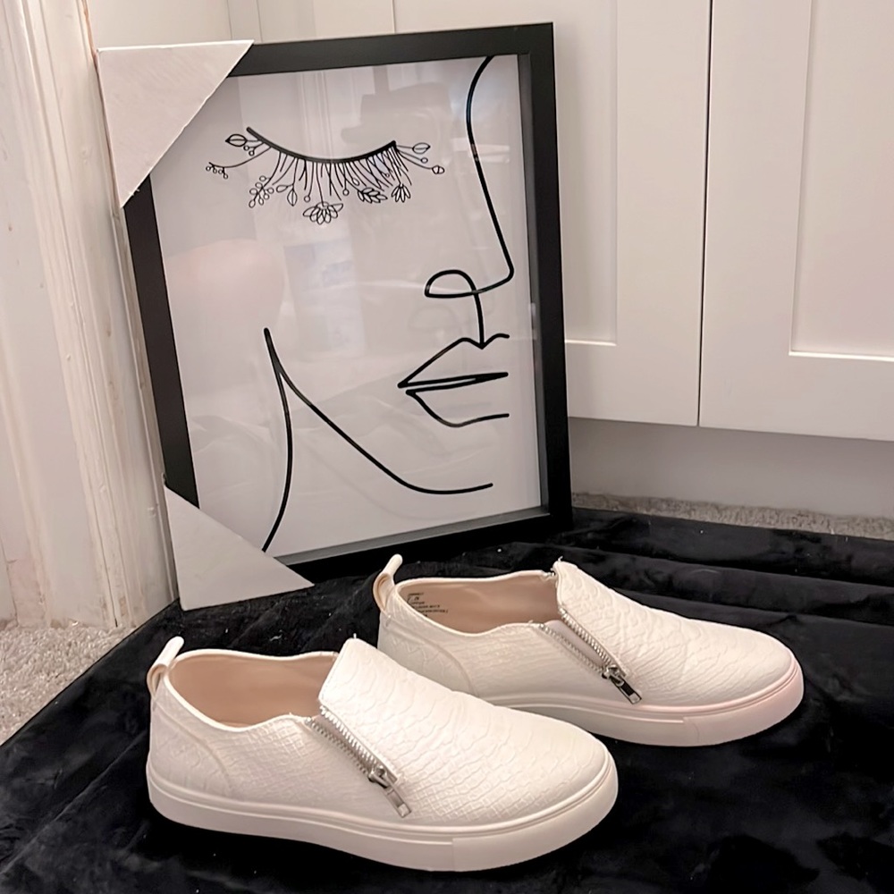 White Steve Madden Sneakers